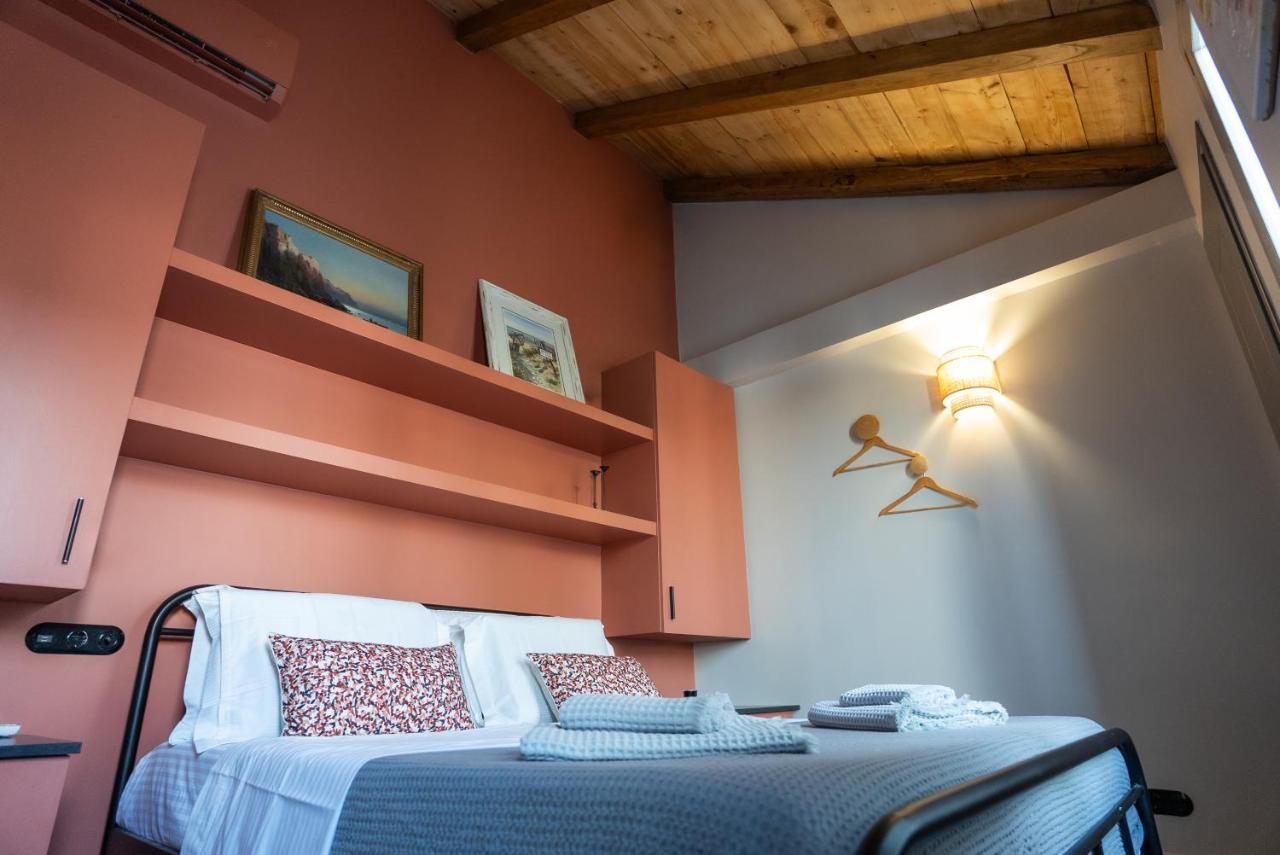 Villa Hermes In Anafiotika Athens ! 外观 照片